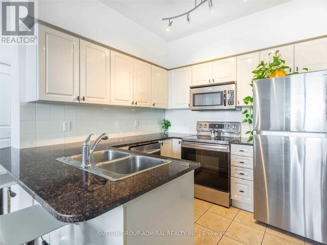 Building Photo - 9225 Jane St