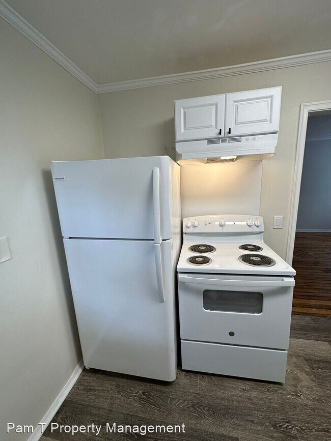 Building Photo - 2 br, 1 bath House - 1130 E 53RD St.