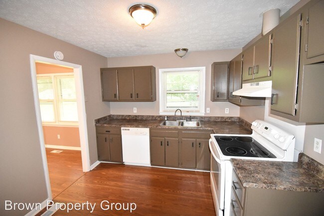 Building Photo - 3 br, 2.5 bath House - 1302 Worstead Dr