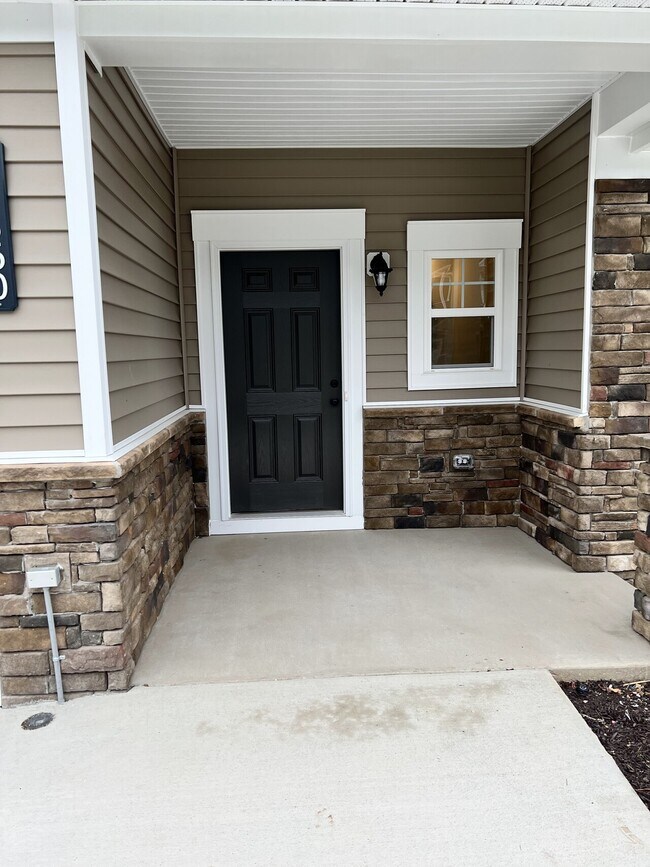 Building Photo - 18360 Palisades Ct, Moseley, VA, 23120
