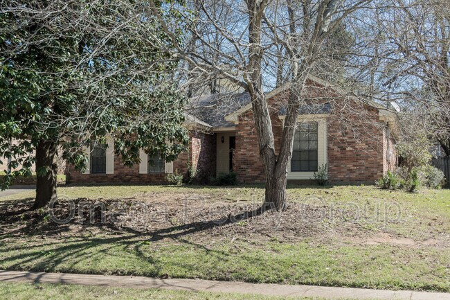 Foto del edificio - 3120 Willow Ln Dr