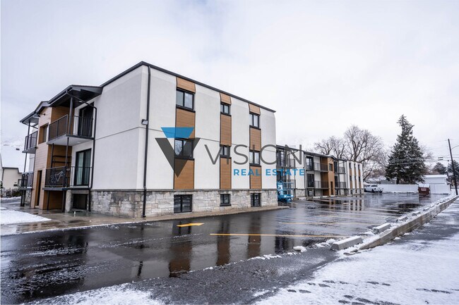 Building Photo - 95 S 100 E