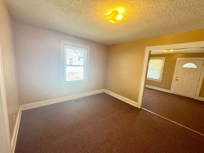 Building Photo - One bed one bath  in Pickens