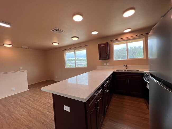 Building Photo - For Rent - 95-248 Wailawa St. #B