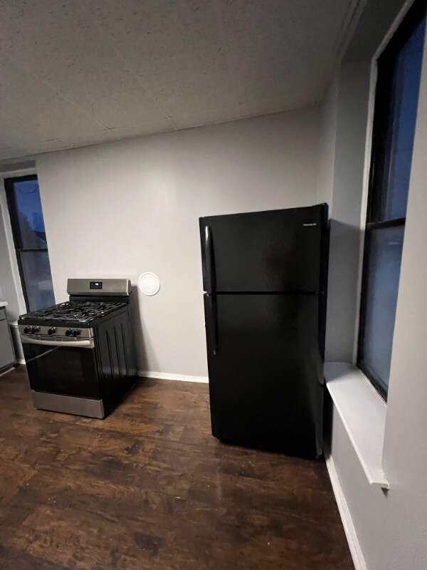 Foto del edificio - 1 Russell Pl