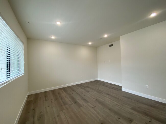 Foto del edificio - 18529 Calvert St