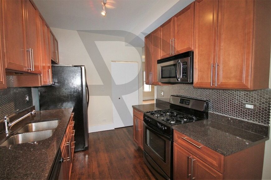 Foto principal - 3449 N Wolcott Ave