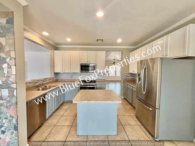 Building Photo - 13724 E Oxmoor Valley Dr