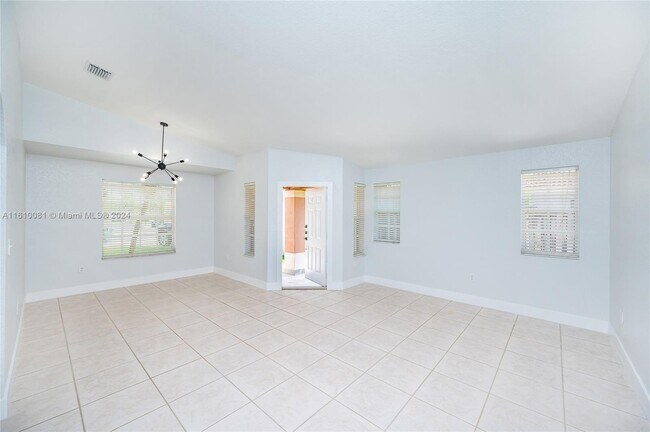 Foto del edificio - 16452 SW 99th Ln