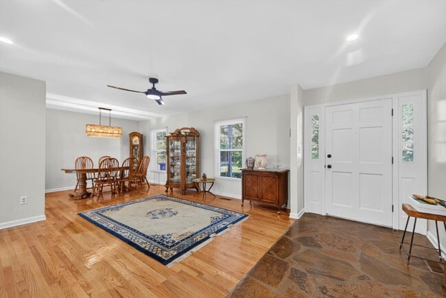 Foto del edificio - 1353 Secessionville Rd