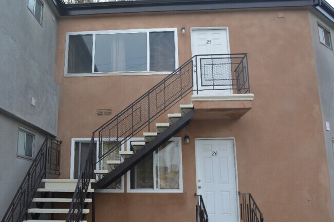 Foto del edificio - 5170 Venice Blvd