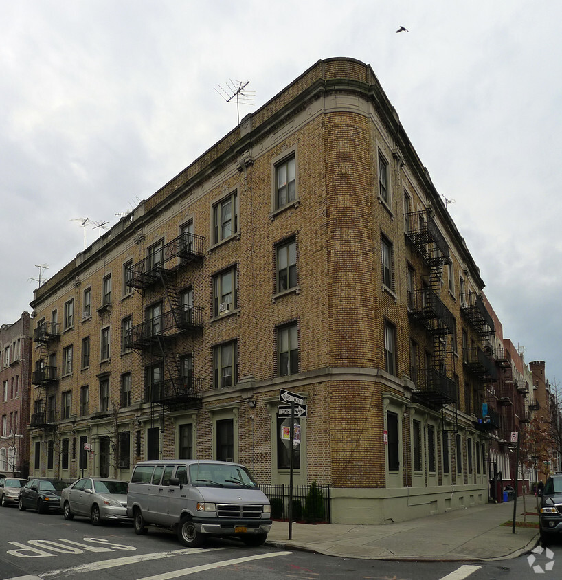 Foto principal - 650 East 21st Street