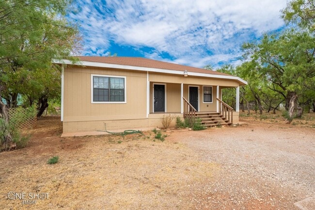 Foto del edificio - 3632 Clinton St