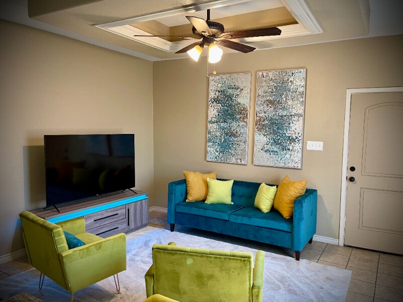 Foto principal - 110 Colorado St