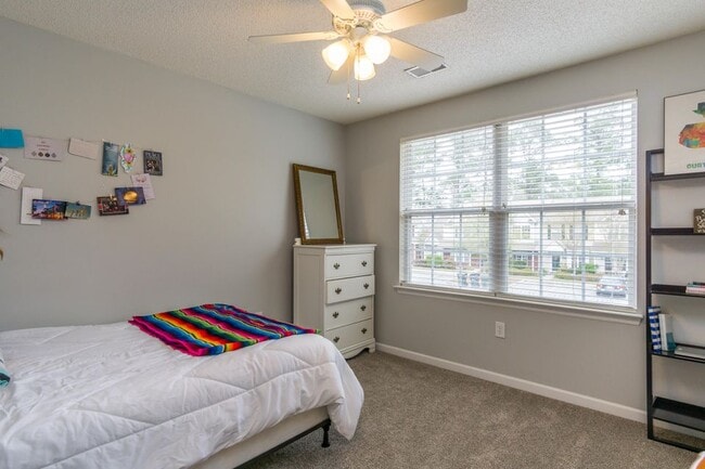 Building Photo - 605 Pond Pine Trl