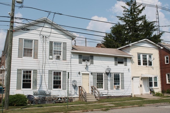 Building Photo - 103 N 4th St