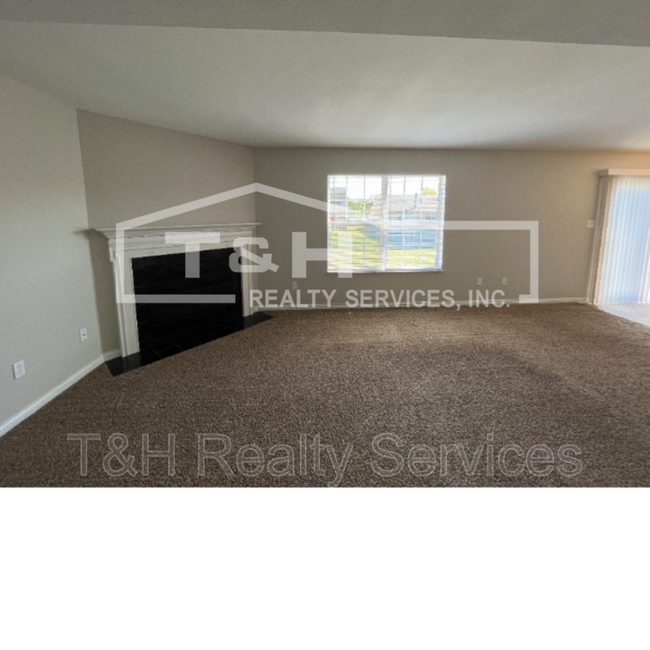 Building Photo - 2625 Braxton Dr