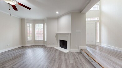 Miramar Townhomes photo'