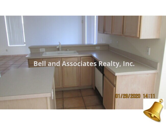 Building Photo - 2771 River Ridge Dr