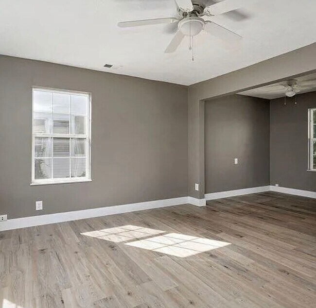 Foto del edificio - 1725 E Lombard St