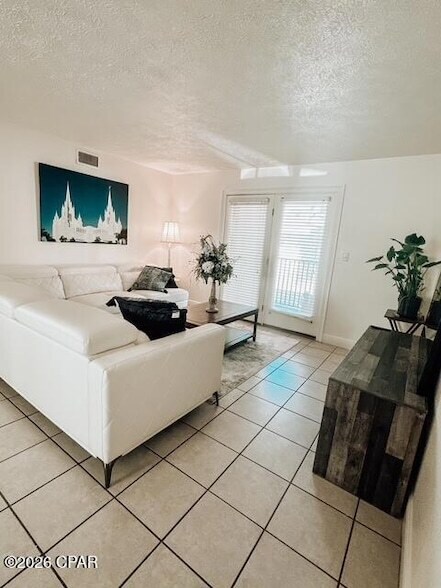 Foto del edificio - 2175 Frankford Ave