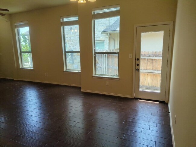 Foto del edificio - 1412 Muirfield Bend Dr