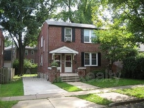 Building Photo - 7766 Gissler Ave