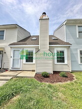 Building Photo - 3207 Creekside Dr
