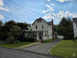 Building Photo - 2 Maple Ave