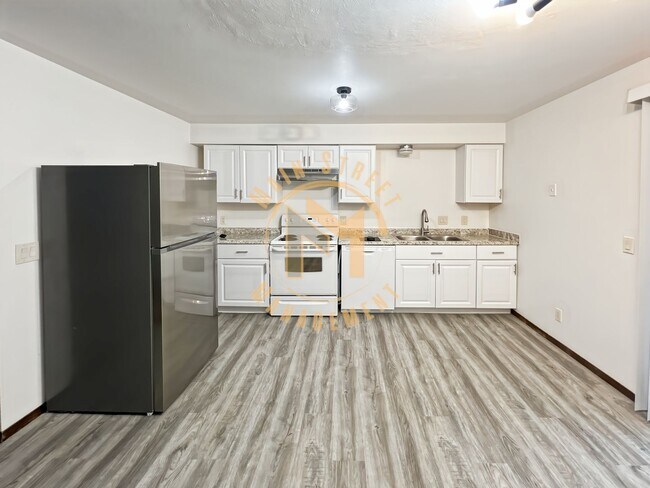 Foto del edificio - 2 Bed 1.5 Bath Duplex