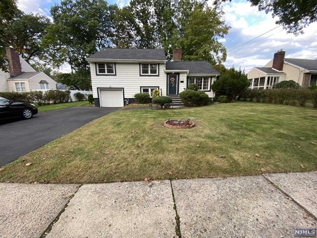 Building Photo - 978 Oradell Ave