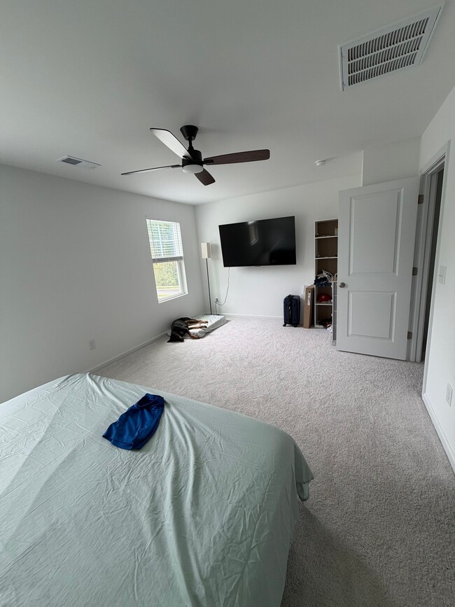 Building Photo - 3210 Gypsum Dr