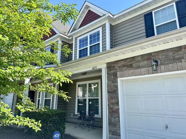 Building Photo - 6071 Newington Pl