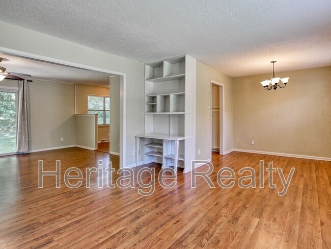 Foto del edificio - 402 Harrow Rd