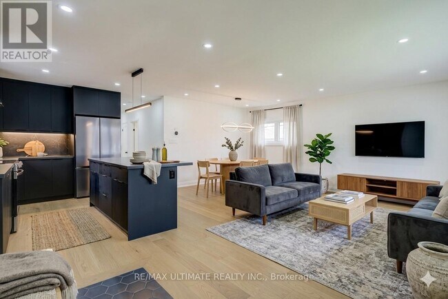 Photo du bâtiment - 114 Canlish Rd