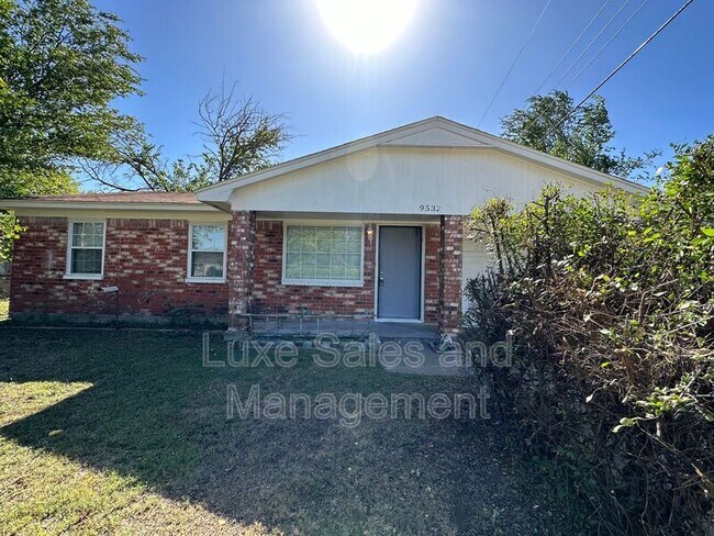 Building Photo - 9532 McIntosh Ave