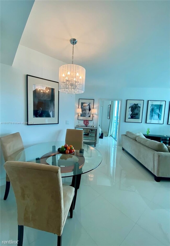 Foto del edificio - 2 br, 2 bath Condo - 350 S Miami Ave Apt 3813