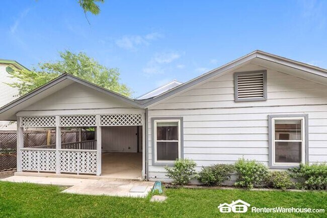 Building Photo - LOCATION!  Come see this beautifully updat...
