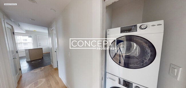 Building Photo - 208-210 Banks St. Unit 3CP