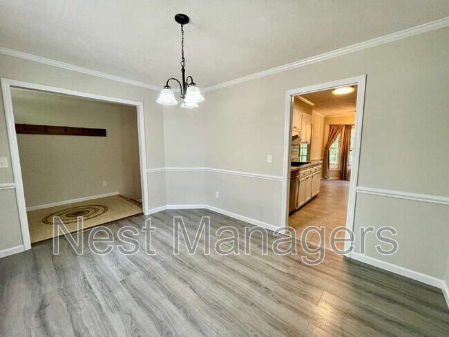 Foto del edificio - 6736 St Julian Way