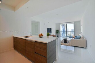 Building Photo - 1100 S Miami Ave