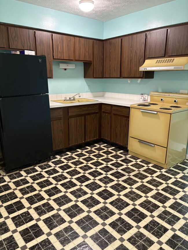 Kitchen - 1619 38th St NW