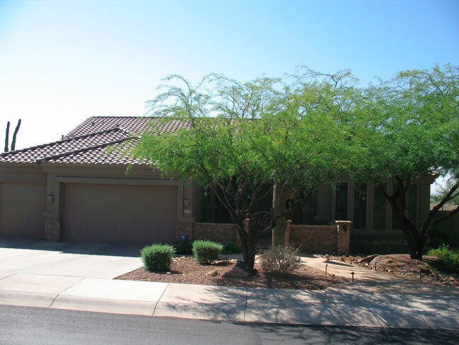 Foto del edificio - 12543 E Mercer Ln