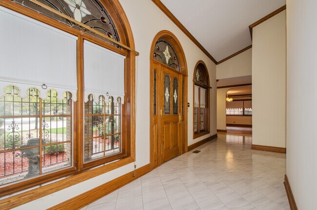 Foto del edificio - 1118 N Greenwood Ave