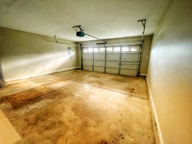 2-car garage with attic - 102 Wallhaven Dr SW