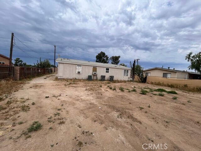 Foto principal - 21921 Cedar St
