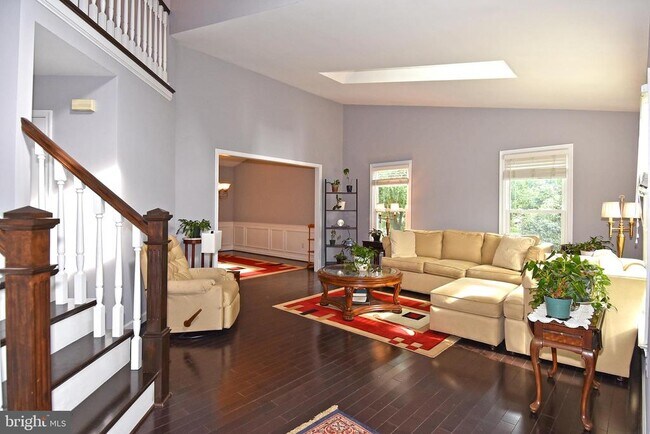 Foto del edificio - 4100 John Trammell Ct