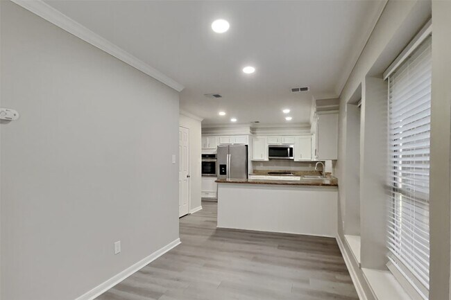 Foto del edificio - 4110 Bluestone Ct