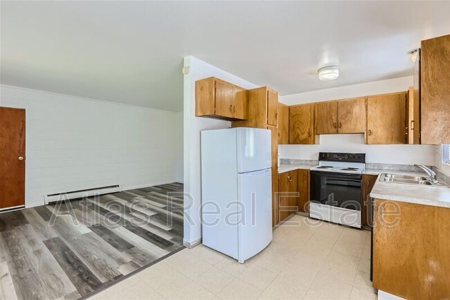 Building Photo - 708 E Alpert Ct