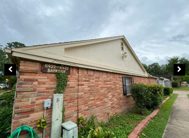 Walkway - 6432 Bankside Dr